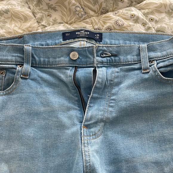HOLLISTER Jeans - Picture 2 of 4